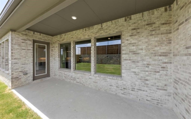 2211 Morris Street, Rockwall, TX 75087, 5 Habitaciones Habitaciones , ,5 BañosBaños,Residential,En Venta,2211 Morris Street,20963815