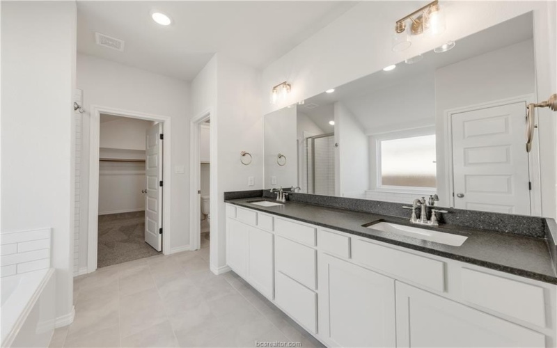 6206 Southern Cross Drive, College Station, TX 77845, 3 Bedrooms Bedrooms, ,2 BathroomsBathrooms,Residential,For Sale,6206 Southern Cross Drive,24008967