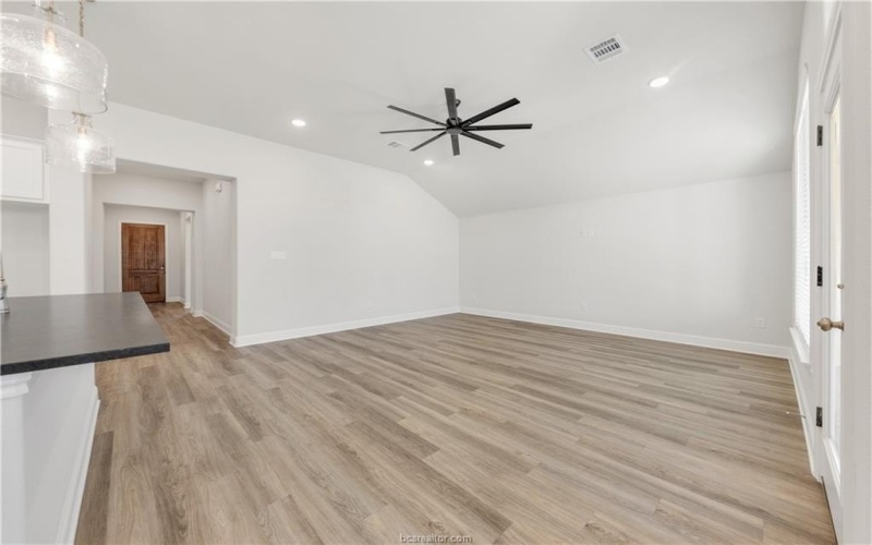 6206 Southern Cross Drive, College Station, TX 77845, 3 Bedrooms Bedrooms, ,2 BathroomsBathrooms,Residential,For Sale,6206 Southern Cross Drive,24008967