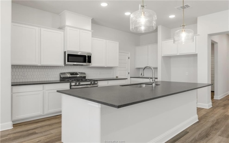 6206 Southern Cross Drive, College Station, TX 77845, 3 Bedrooms Bedrooms, ,2 BathroomsBathrooms,Residential,For Sale,6206 Southern Cross Drive,24008967