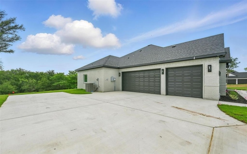 147 Barefoot Bay, Corsicana, TX 75109, 3 Bedrooms Bedrooms, ,2 BathroomsBathrooms,Residential,For Sale,147 Barefoot Bay,20963919
