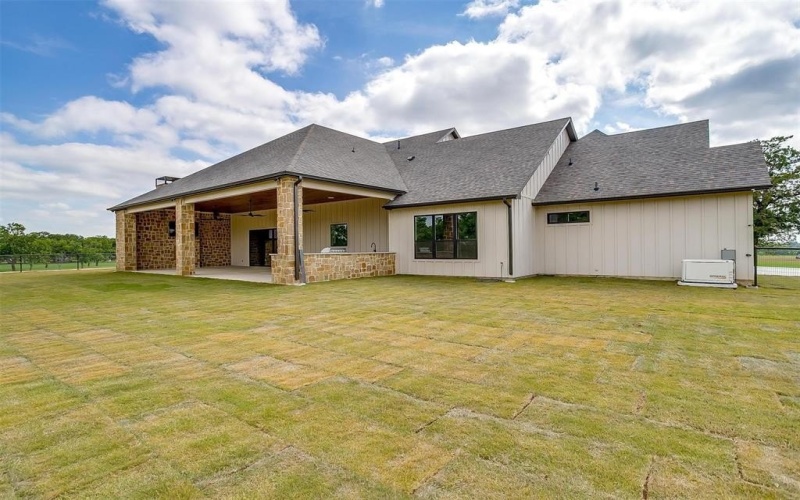 3019 Orchard Road, Bowie, TX 76230, 4 Habitaciones Habitaciones , ,3 BañosBaños,Residential,En Venta,3019 Orchard Road,20963936
