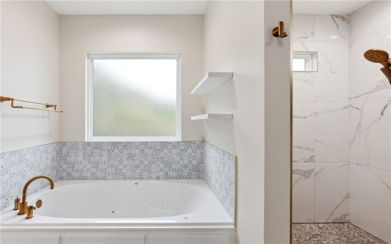 102 Cedar Ridge Drive, Rockport, TX 78382, 4 Habitaciones Habitaciones , ,3 BañosBaños,Residential,En Venta,102 Cedar Ridge Drive,445691