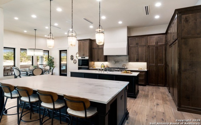 220 Easy Money, Boerne, TX 78006, 6 Bedrooms Bedrooms, ,7 BathroomsBathrooms,Residential,For Sale,220 Easy Money,1874221