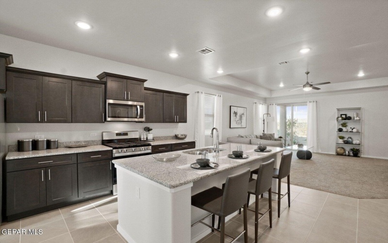 720 Paseo Campanero Street, Horizon City, TX 79928, 3 Habitaciones Habitaciones , ,2 BañosBaños,Residential,En Venta,720 Paseo Campanero Street,924283