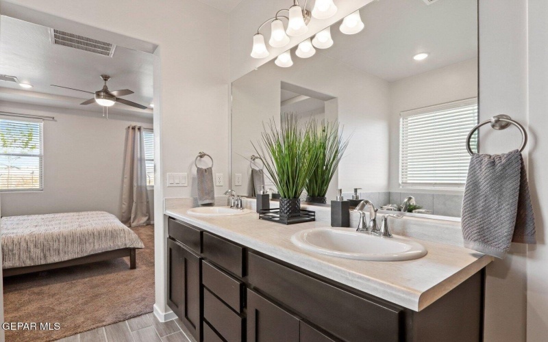 724 Paseo Campanero Street, Horizon City, TX 79928, 3 Bedrooms Bedrooms, ,2 BathroomsBathrooms,Residential,For Sale,724 Paseo Campanero Street,924284
