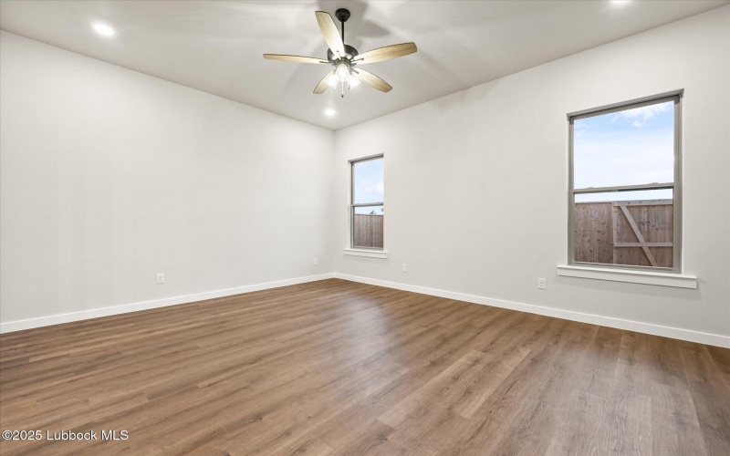 10704 Beaufort Avenue, Lubbock, TX 79424, 3 Bedrooms Bedrooms, ,2 BathroomsBathrooms,Residential,For Sale,10704 Beaufort Avenue,202556037