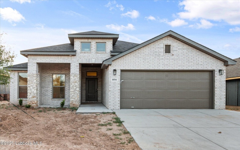 10704 Beaufort Avenue, Lubbock, TX 79424, 3 Bedrooms Bedrooms, ,2 BathroomsBathrooms,Residential,For Sale,10704 Beaufort Avenue,202556037