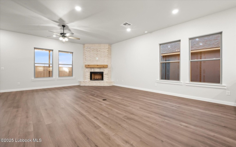 10704 Beaufort Avenue, Lubbock, TX 79424, 3 Bedrooms Bedrooms, ,2 BathroomsBathrooms,Residential,For Sale,10704 Beaufort Avenue,202556037