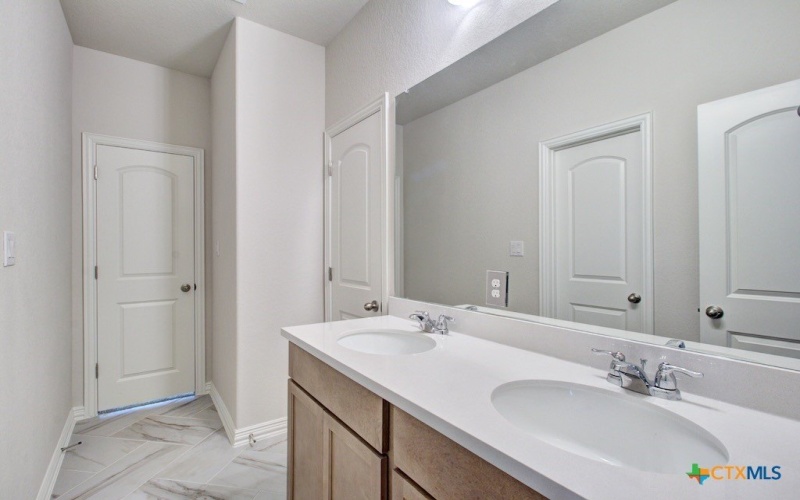 2023 Stephanie Avenue, New Braunfels, TX 78132, 4 Habitaciones Habitaciones , ,3 BañosBaños,Residential,En Venta,2023 Stephanie Avenue,582924