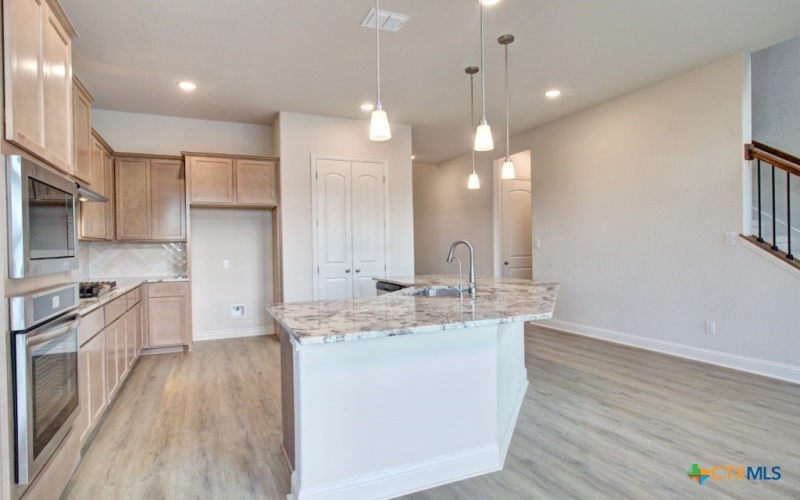 2023 Stephanie Avenue, New Braunfels, TX 78132, 4 Habitaciones Habitaciones , ,3 BañosBaños,Residential,En Venta,2023 Stephanie Avenue,582924