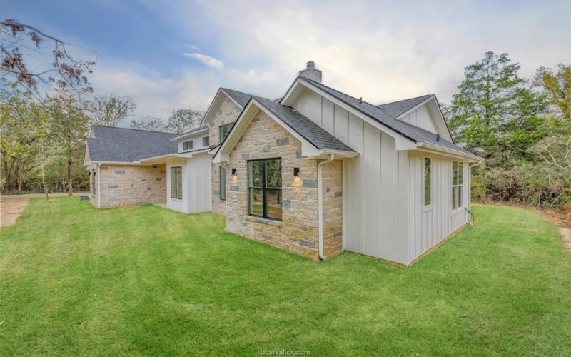4334 Berkshire, Franklin, TX 77856, 4 Bedrooms Bedrooms, ,3 BathroomsBathrooms,Residential,For Sale,4334 Berkshire,25002114