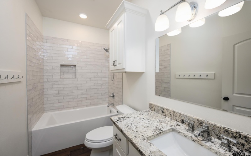 6470 Hwy 110 N, Tyler, TX 75704, 2 Habitaciones Habitaciones , ,1 BañoBaños,Granja,En Venta,6470 Hwy 110 N,25008871