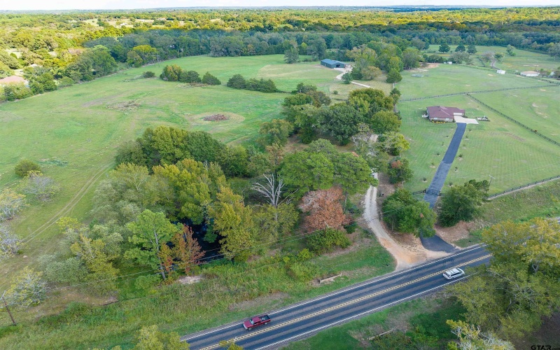 6470 Hwy 110 N, Tyler, TX 75704, 2 Habitaciones Habitaciones , ,1 BañoBaños,Granja,En Venta,6470 Hwy 110 N,25008871