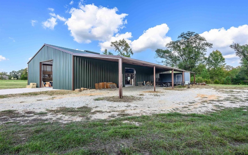 6470 Hwy 110 N, Tyler, TX 75704, 2 Habitaciones Habitaciones , ,1 BañoBaños,Granja,En Venta,6470 Hwy 110 N,25008871
