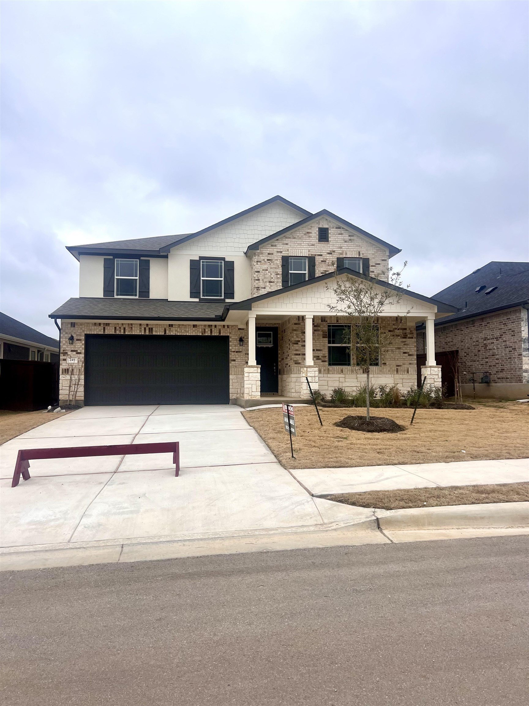 249 Torchwood Drive, Marble Falls, TX 78654, 5 Habitaciones Habitaciones , ,3 BañosBaños,Residential,En Venta,249 Torchwood Drive,173780