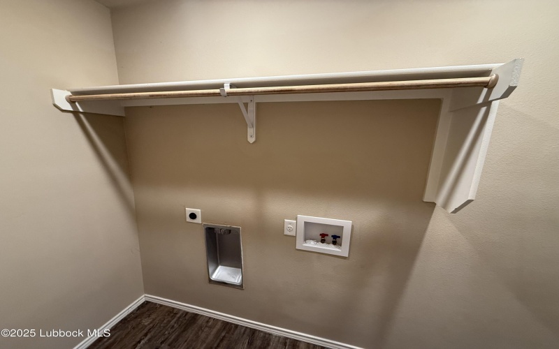 3124 E Cornell Street, Lubbock, TX 79403, 3 Bedrooms Bedrooms, ,2 BathroomsBathrooms,Residential Lease,For Rent,3124 E Cornell Street,202556111