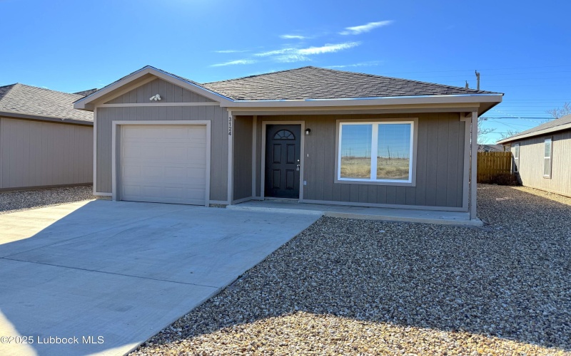 3124 E Cornell Street, Lubbock, TX 79403, 3 Bedrooms Bedrooms, ,2 BathroomsBathrooms,Residential Lease,For Rent,3124 E Cornell Street,202556111