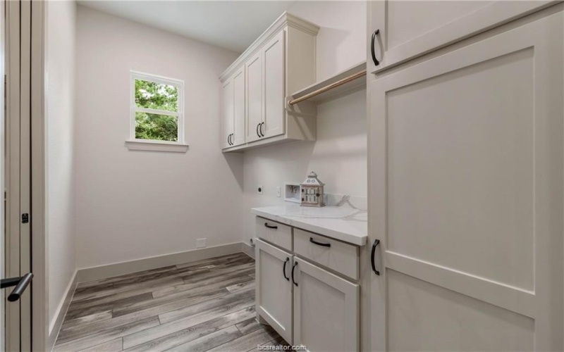 2512 Yorkshire Trail, Franklin, TX 77856, 4 Bedrooms Bedrooms, ,2 BathroomsBathrooms,Residential,For Sale,2512 Yorkshire Trail,25002115