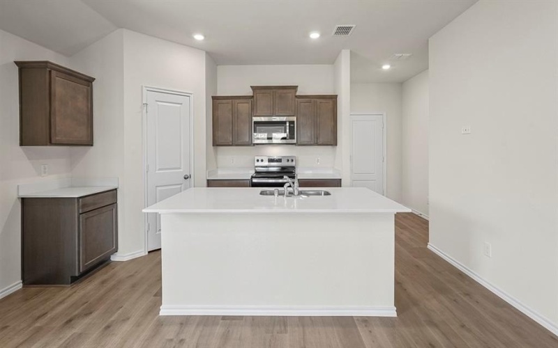 914 Jett Drive, Ferris, TX 75125, 4 Bedrooms Bedrooms, ,2 BathroomsBathrooms,Residential,For Sale,914 Jett Drive,20964858