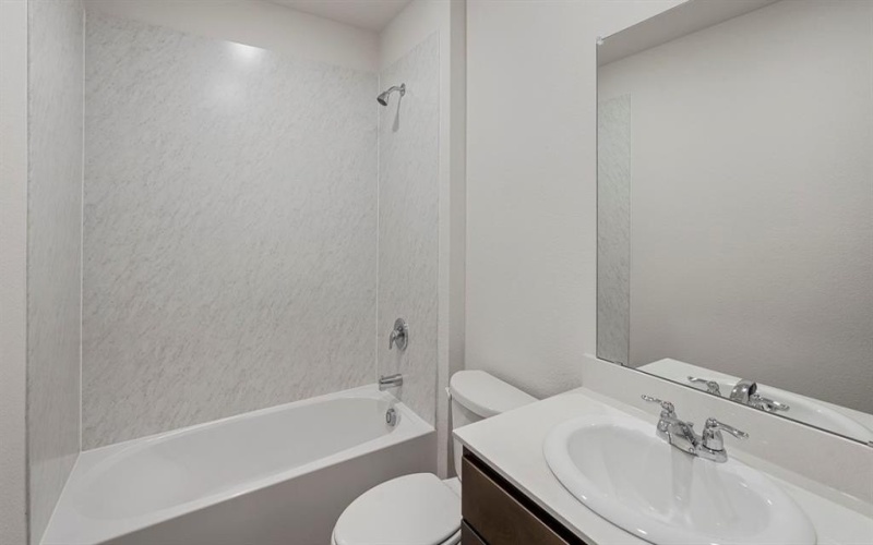 1005 Newport Drive, Ferris, TX 75125, 4 Bedrooms Bedrooms, ,2 BathroomsBathrooms,Residential,For Sale,1005 Newport Drive,20964871