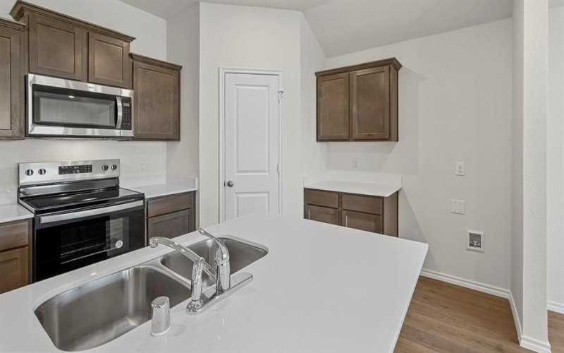 1005 Newport Drive, Ferris, TX 75125, 4 Bedrooms Bedrooms, ,2 BathroomsBathrooms,Residential,For Sale,1005 Newport Drive,20964871