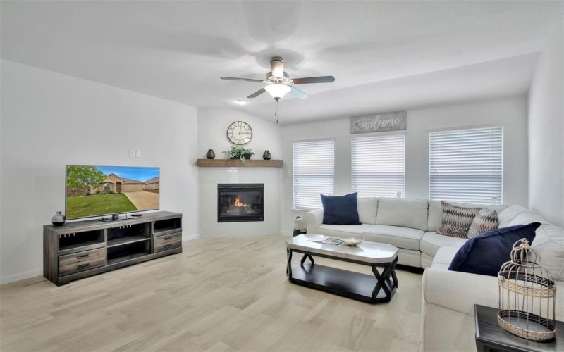 1317 Crescent View Drive, Anna, TX 75409, 4 Habitaciones Habitaciones , ,2 BañosBaños,Residential Lease,En Alquiler,1317 Crescent View Drive,20964978
