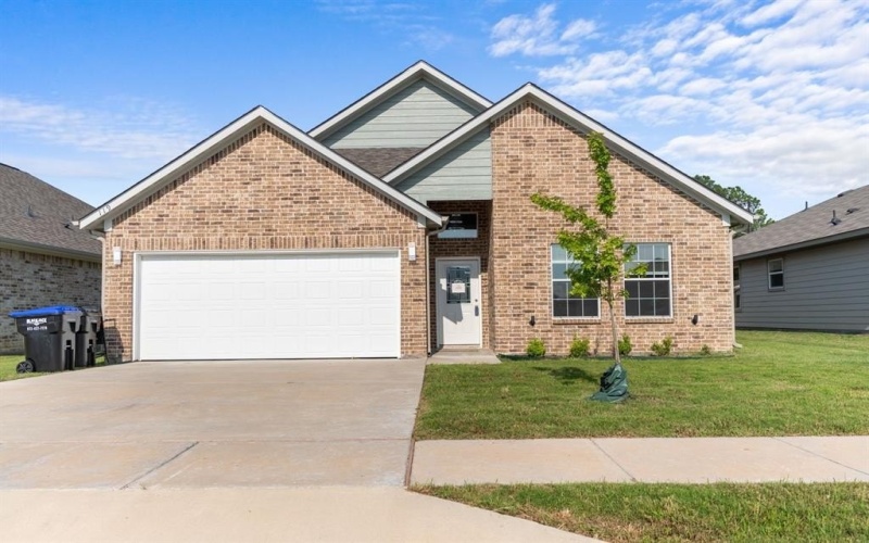 119 Hesed Street, Greenville, TX 75402, 4 Bedrooms Bedrooms, ,2 BathroomsBathrooms,Residential,For Sale,119 Hesed Street,20965376