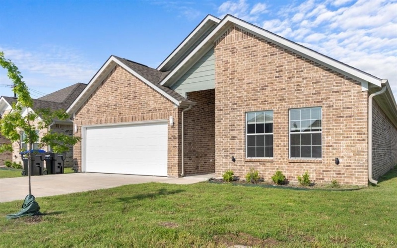 119 Hesed Street, Greenville, TX 75402, 4 Bedrooms Bedrooms, ,2 BathroomsBathrooms,Residential,For Sale,119 Hesed Street,20965376