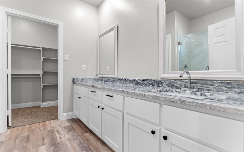 119 Hesed Street, Greenville, TX 75402, 4 Bedrooms Bedrooms, ,2 BathroomsBathrooms,Residential,For Sale,119 Hesed Street,20965376