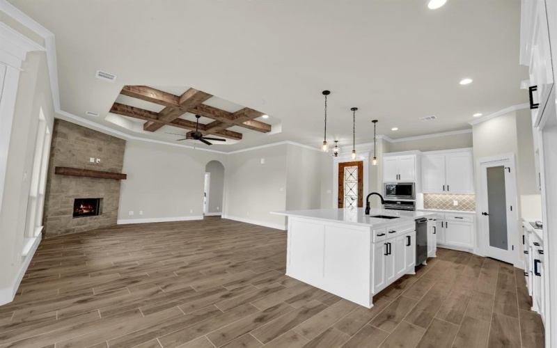 971 County Road 1304, Bridgeport, TX 76426, 4 Habitaciones Habitaciones , ,2 BañosBaños,Residential,En Venta,971 County Road 1304,20965688