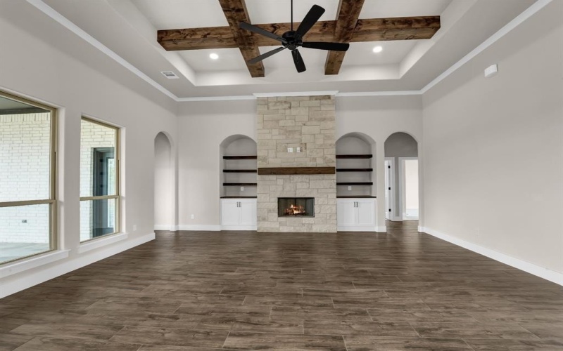 977 County Road 1304, Bridgeport, TX 76426, 4 Bedrooms Bedrooms, ,2 BathroomsBathrooms,Residential,For Sale,977 County Road 1304,20965735