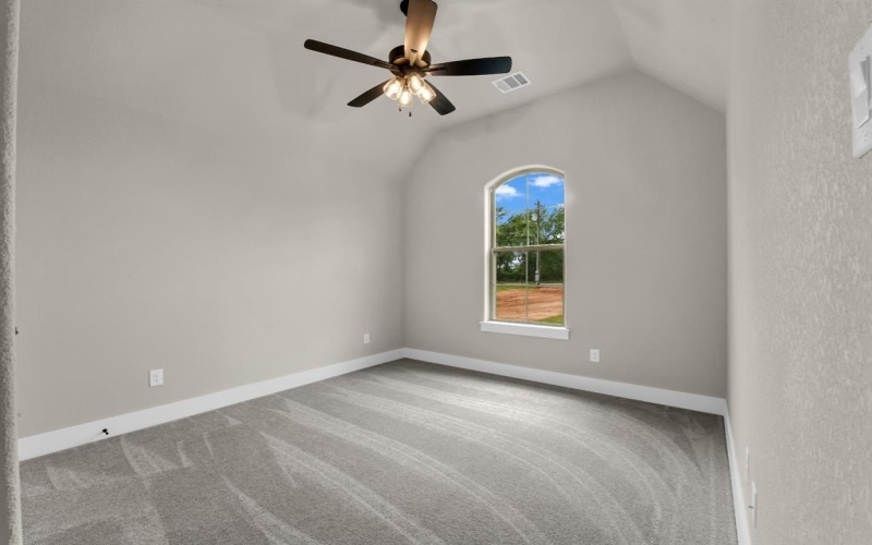977 County Road 1304, Bridgeport, TX 76426, 4 Bedrooms Bedrooms, ,2 BathroomsBathrooms,Residential,For Sale,977 County Road 1304,20965735