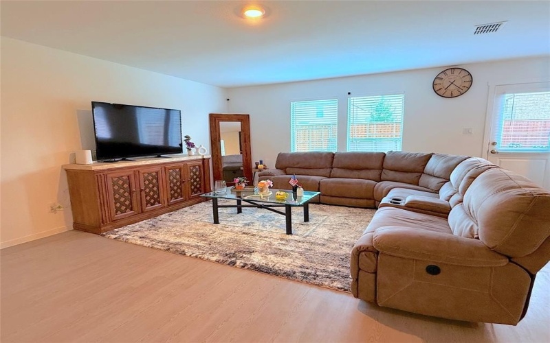 241 Adelina Drive, Little Elm, TX 75068, 4 Bedrooms Bedrooms, ,2 BathroomsBathrooms,Residential Lease,For Rent,241 Adelina Drive,20962275