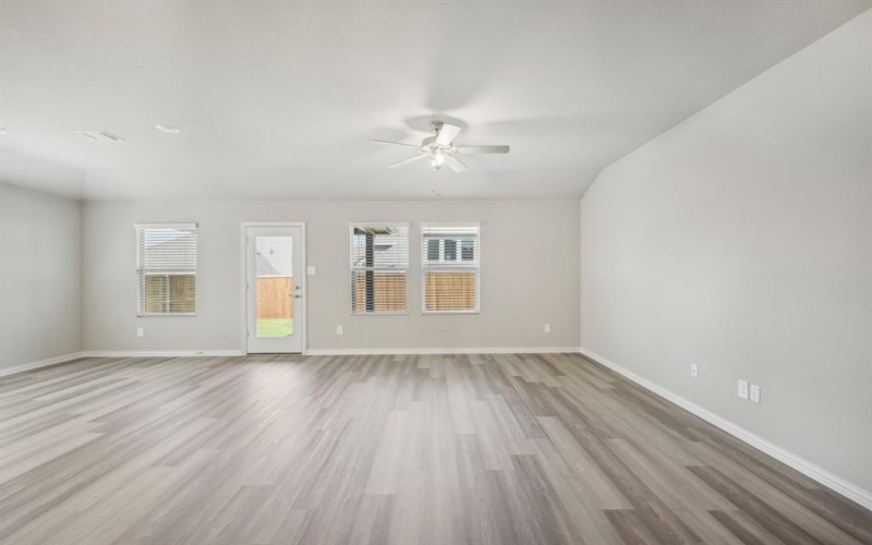 316 Sierra Ridge, Lavon, TX 75166, 3 Bedrooms Bedrooms, ,2 BathroomsBathrooms,Residential,For Sale,316 Sierra Ridge,20963892