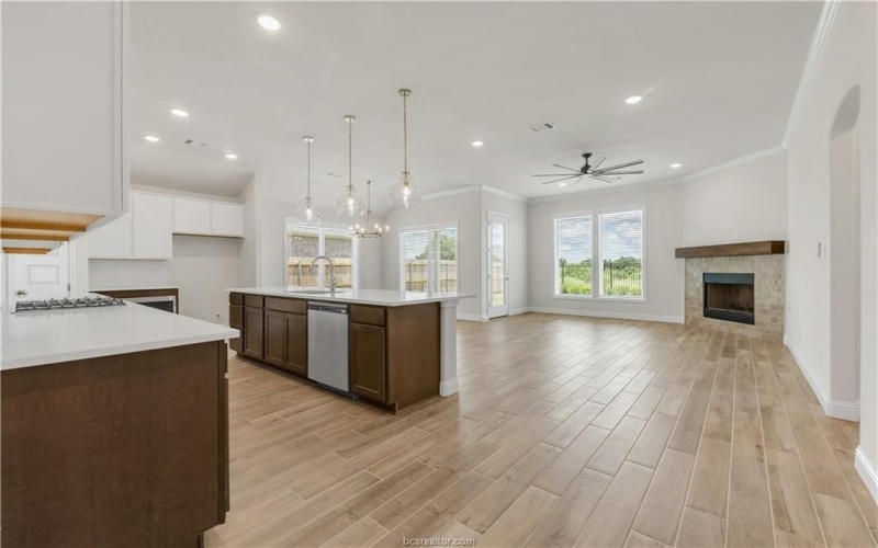 4707 Coral River Road, College Station, TX 77845, 4 Habitaciones Habitaciones , ,3 BañosBaños,Residential,En Venta,4707 Coral River Road,25003168