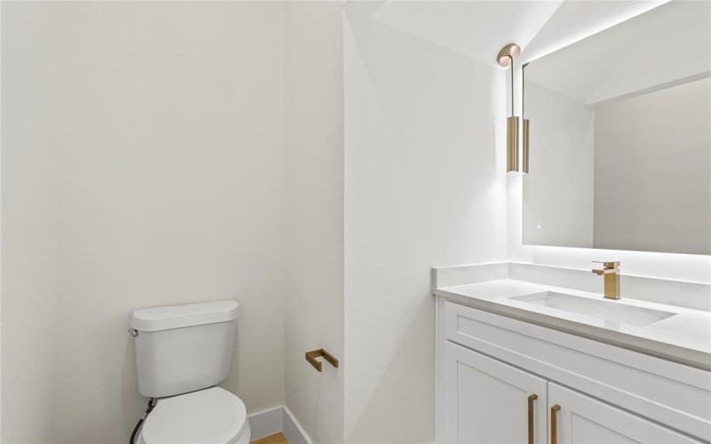 601 S Moore Street, Dallas, TX 75203, 3 Bedrooms Bedrooms, ,2 BathroomsBathrooms,Residential,For Sale,601 S Moore Street,20964623