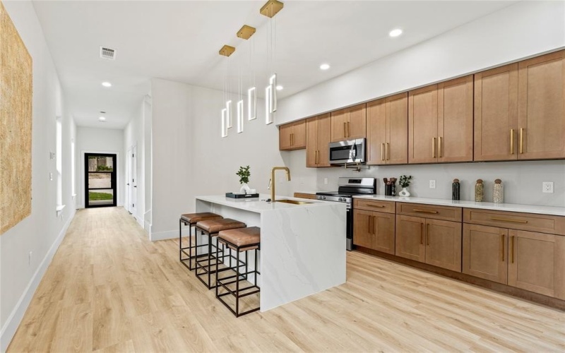 601 S Moore Street, Dallas, TX 75203, 3 Bedrooms Bedrooms, ,2 BathroomsBathrooms,Residential,For Sale,601 S Moore Street,20964623