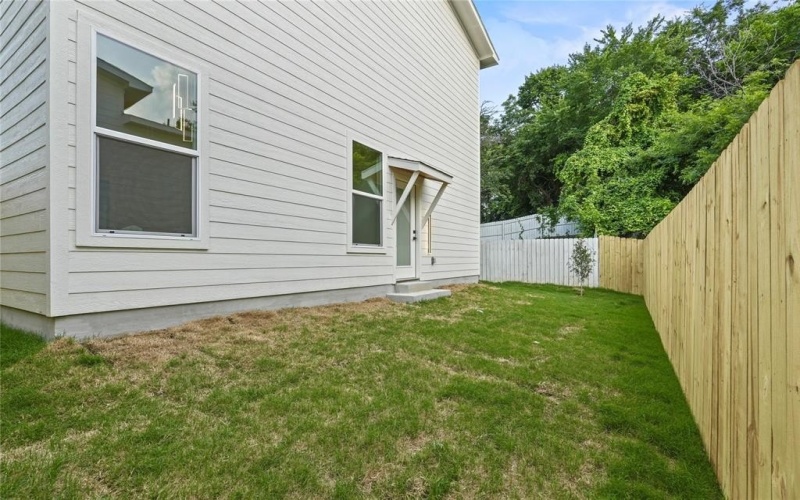 603 S Moore Street, Dallas, TX 75203, 4 Bedrooms Bedrooms, ,2 BathroomsBathrooms,Residential,For Sale,603 S Moore Street,20964631