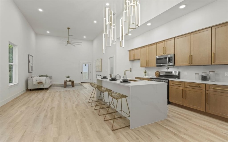 603 S Moore Street, Dallas, TX 75203, 4 Bedrooms Bedrooms, ,2 BathroomsBathrooms,Residential,For Sale,603 S Moore Street,20964631