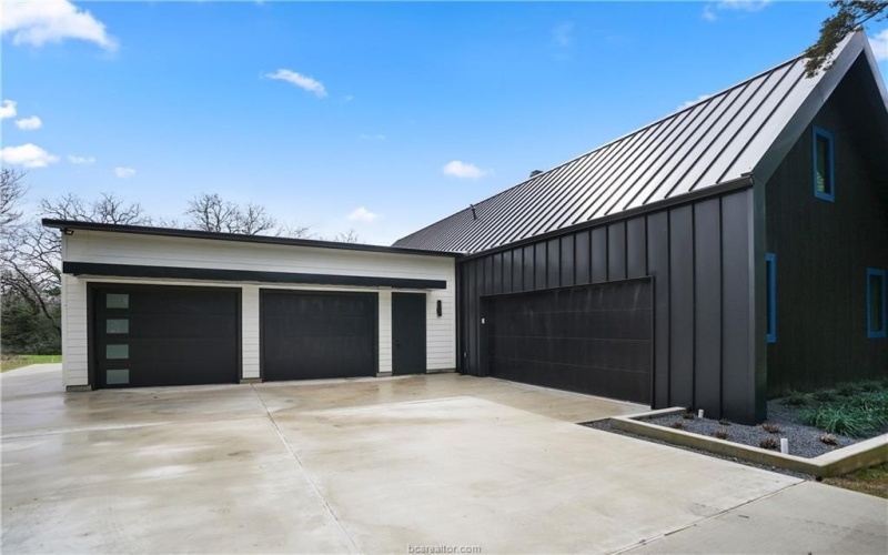 11851 Hopes Creek Road, College Station, TX 77845, 3 Bedrooms Bedrooms, ,3 BathroomsBathrooms,Residential,For Sale,11851 Hopes Creek Road,25003178