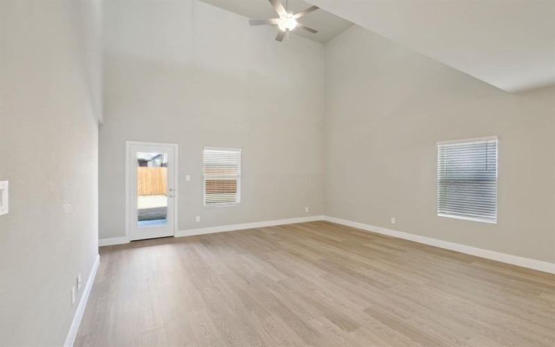 342 Iris Road, Lavon, TX 75166, 5 Habitaciones Habitaciones , ,3 BañosBaños,Residential,En Venta,342 Iris Road,20964668