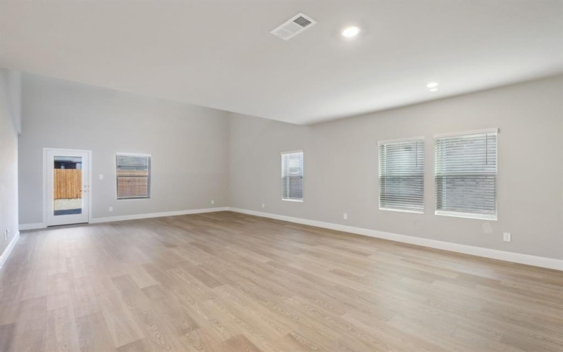 342 Iris Road, Lavon, TX 75166, 5 Habitaciones Habitaciones , ,3 BañosBaños,Residential,En Venta,342 Iris Road,20964668