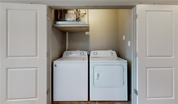 101 West 33rd #201, Bryan, TX 77803, 2 Bedrooms Bedrooms, ,1 BathroomBathrooms,Residential Lease,For Rent,101 West 33rd,25003182