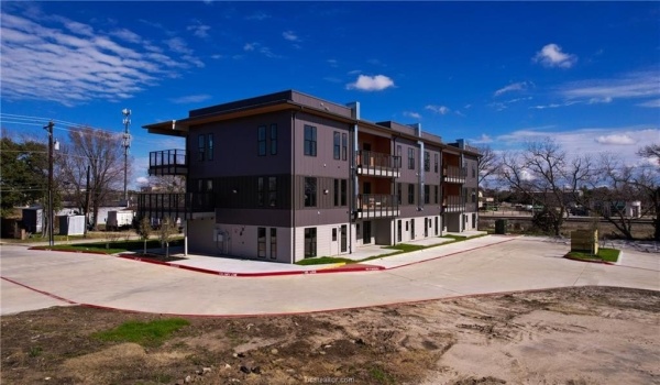 101 West 33rd #201, Bryan, TX 77803, 2 Bedrooms Bedrooms, ,1 BathroomBathrooms,Residential Lease,For Rent,101 West 33rd,25003182