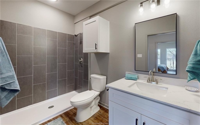 101 West 33rd #201, Bryan, TX 77803, 2 Bedrooms Bedrooms, ,1 BathroomBathrooms,Residential Lease,For Rent,101 West 33rd,25003182