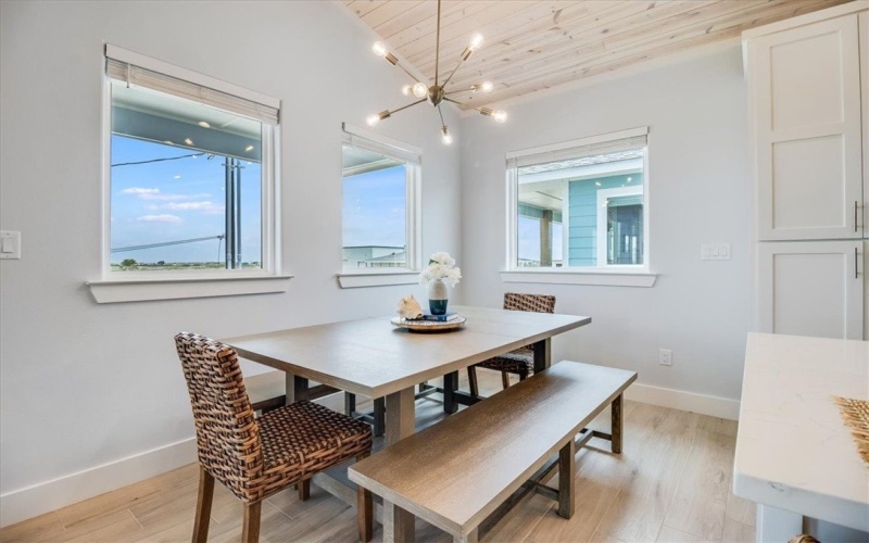 1905 Eskridge Road, Port Aransas, TX 78373, 4 Bedrooms Bedrooms, ,5 BathroomsBathrooms,Residential,For Sale,1905 Eskridge Road,460415