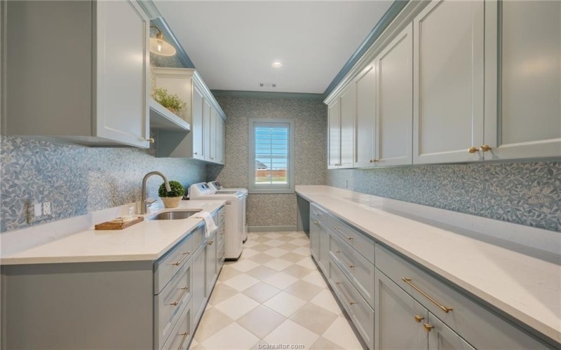2369 Storyteller Court, College Station, TX 77845, 6 Bedrooms Bedrooms, ,7 BathroomsBathrooms,Residential,For Sale,2369 Storyteller Court,25003604