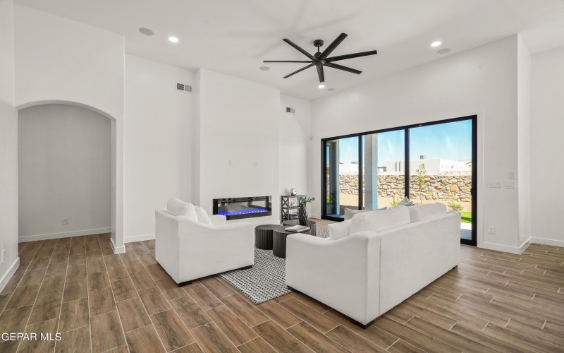 13317 JEFF WINTON Drive, El Paso, TX 79928, 4 Bedrooms Bedrooms, ,3 BathroomsBathrooms,Residential,For Sale,13317 JEFF WINTON Drive,924417
