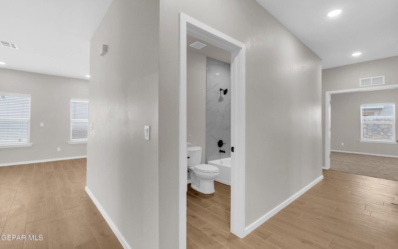 13872 Carolina Ponce Avenue, Horizon City, TX 79928, 4 Bedrooms Bedrooms, ,2 BathroomsBathrooms,Residential,For Sale,13872 Carolina Ponce Avenue,924425